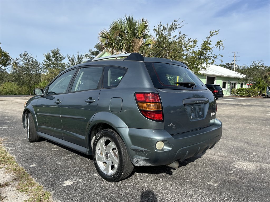 2007 Pontiac Vibe Base photo 3